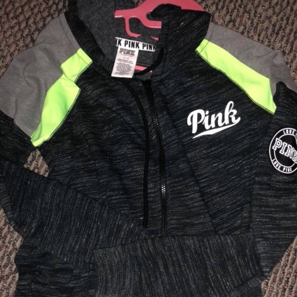 ISO this in medium - Picture 1 of 2